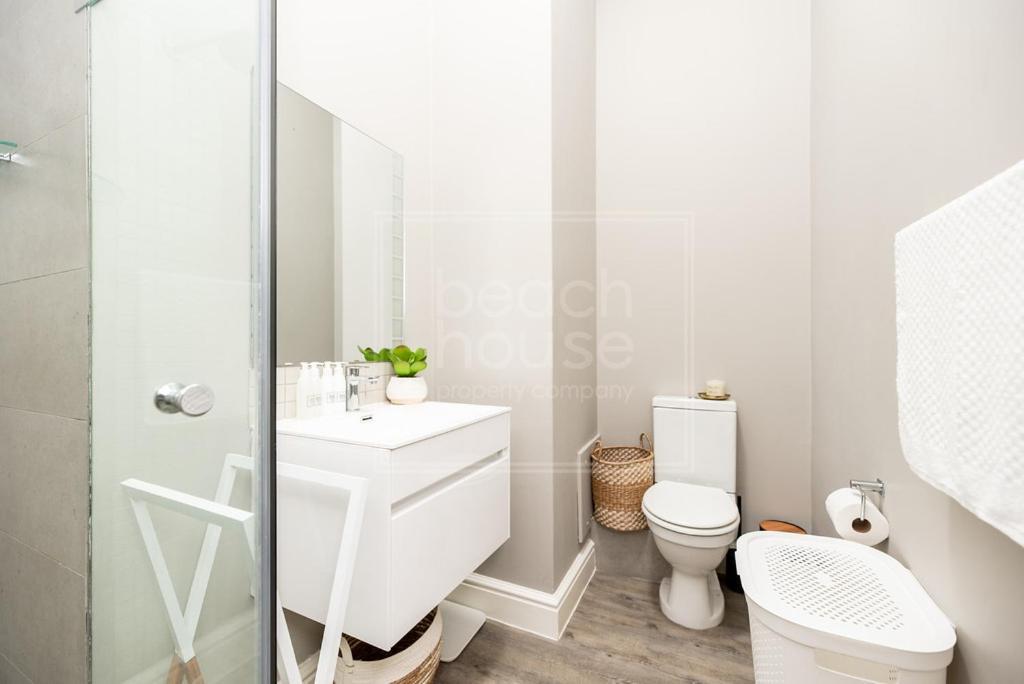Luxury 3 Bedroom, 3 Bathroom Floor Beachfront, Big Bay, 67 Bona View Apartment Kapstadt